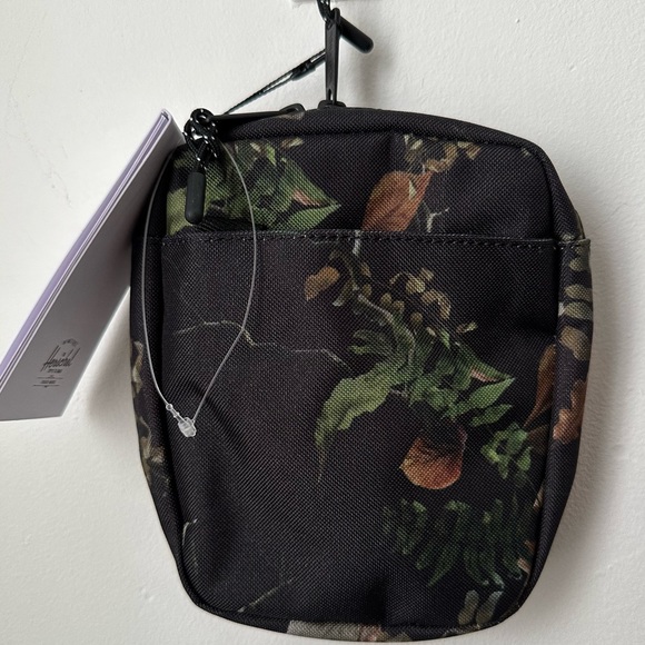 Herschel Heritage Crossbody Bag - Forest Camo - Picture 3 of 5
